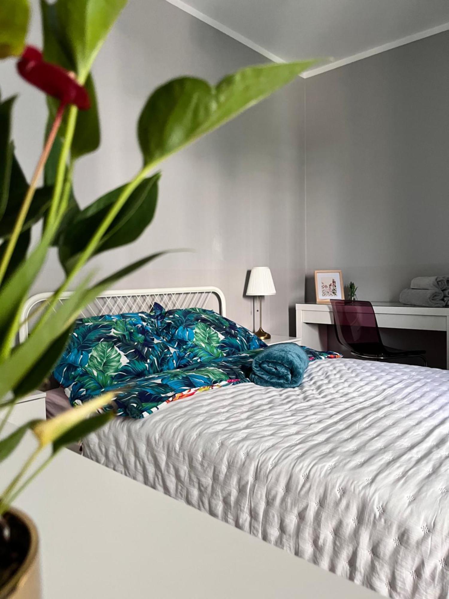 Apartment Metro Slodowiec Free Parking วอร์ซอ ภายนอก รูปภาพ