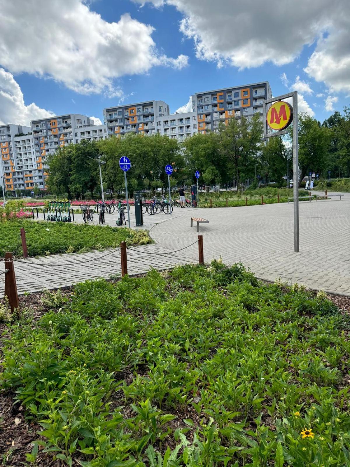 Apartment Metro Slodowiec Free Parking วอร์ซอ ภายนอก รูปภาพ